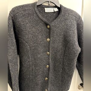 100% Wool Women’s Small Dark Gray / Black Sweater Button Up